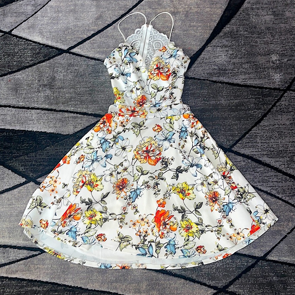 Floral Print Lace Back Dress.